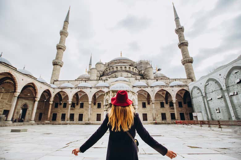 La maestosa Moschea Blu